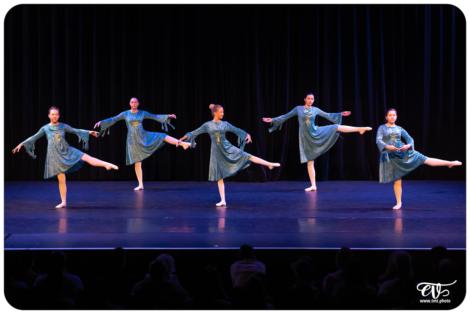 ECOLE DE DANSE CÉCILE ADAMOW